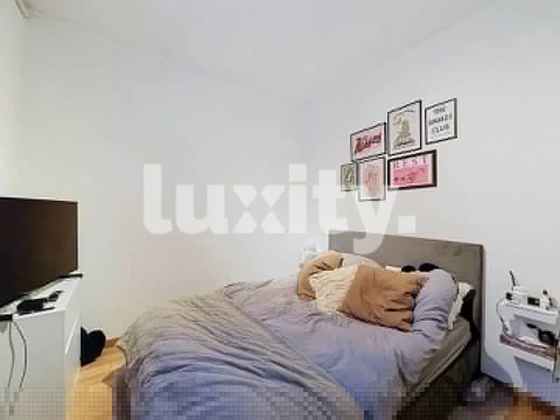 Superbe appartement place du bourg de four (2)