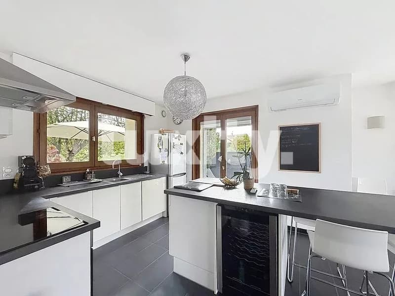 CHENS-SUR-LÉMAN ? MAISON CONTEMPORAINE, LUMINEUSE ET AU CALME, À PROXIMITÉ DE GENÈVE (4)