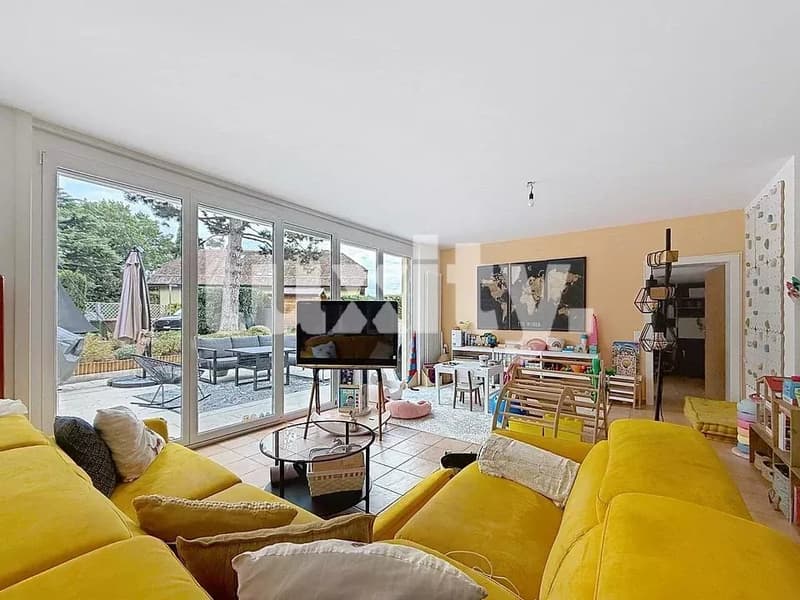 ROLLE ? Belle maison mitoyenne de 7 pièces avec jardin et grande terrasse (2)