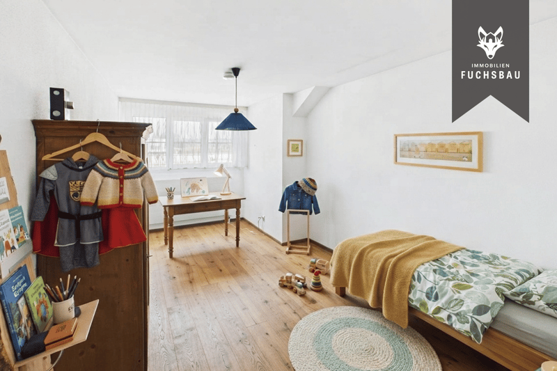 Kinderzimmer mit viel Platz zum Spielen