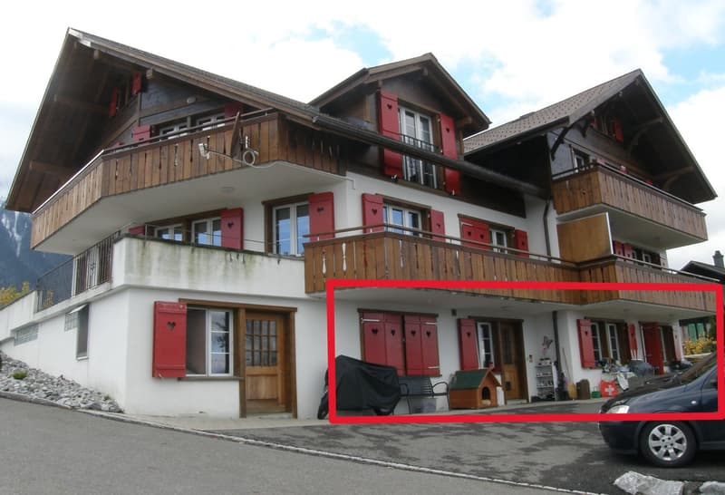 Bright 4.5-room apartment in Aeschi near Spiez – Quiet location with beautiful views (1)