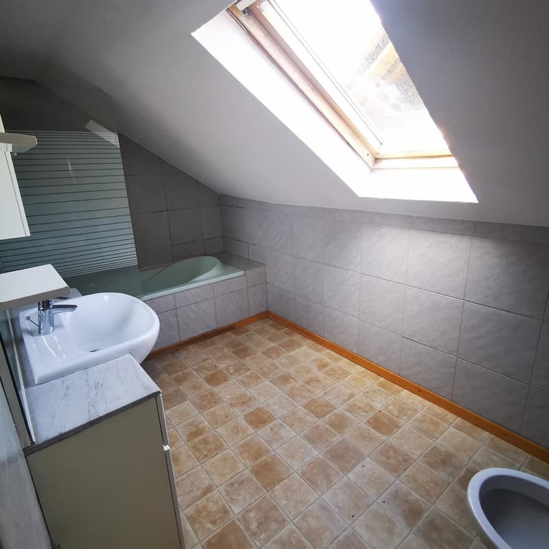 Günstige 4.5-Zimmer-Wohnung in Bärau (9)