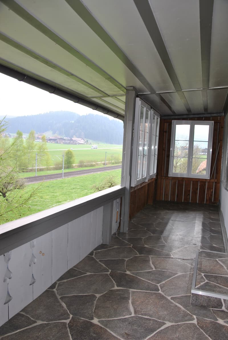 Ländliche 5.5 Zimmer Wohnung (2)
