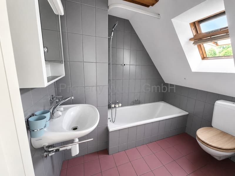 Badezimmer Dachwohnung