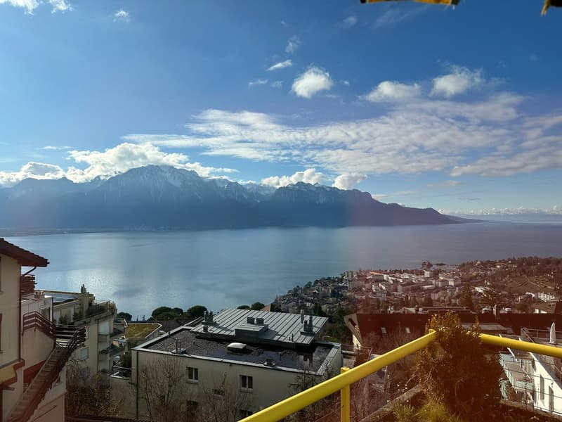 Magnificent 3-room attic apartment with panoramic views in Chernex (12)