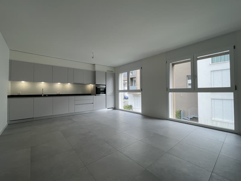 Appartement 2.5 pièces moderne et spacieux avec deux places de parking intérieures (4)
