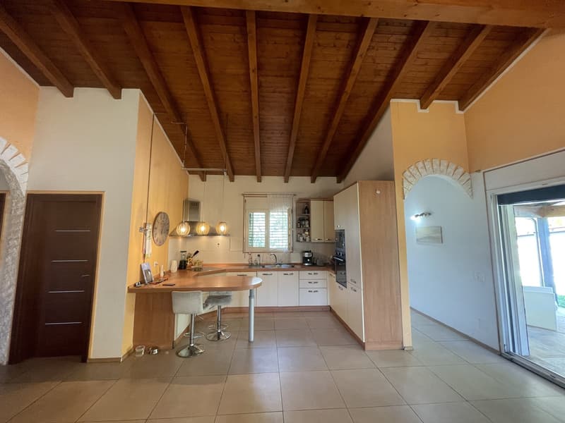 Maison bifamiliale récente 4.5 et 3.5 dans un quartier calme (4)
