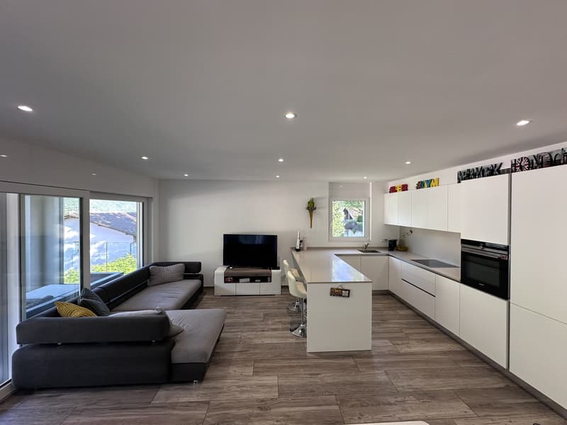 Appartement moderne et récent de 3,5 pièces avec 2 places de parking (2)