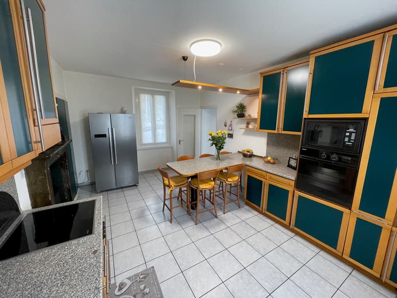 Interessantes Haus 6.5 Zimmer mit Gartenvorplatz (6)