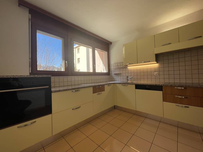 Appartement spacieux 2.5 pièces avec jardin rénové (4)