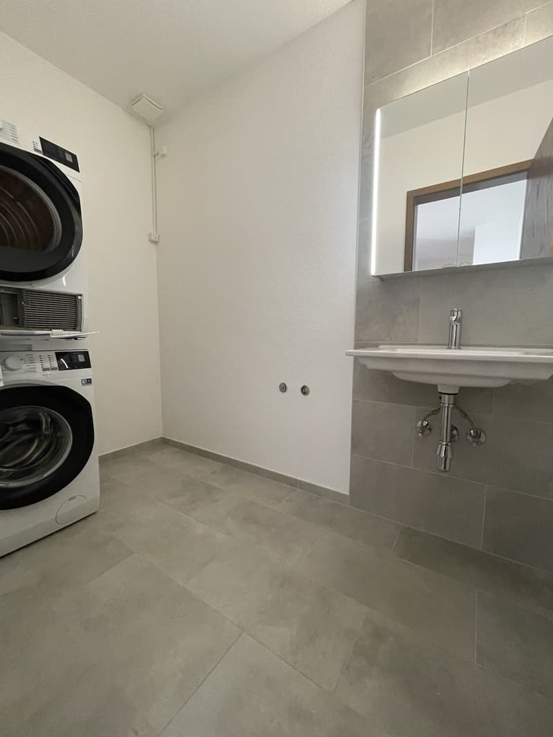 Appartement spacieux 2.5 pièces avec jardin rénové (9)