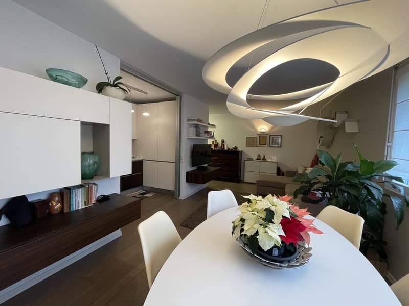 Elegantes und geräumiges 2.5-Zimmer-Apartment mit großem Abstellraum (5)