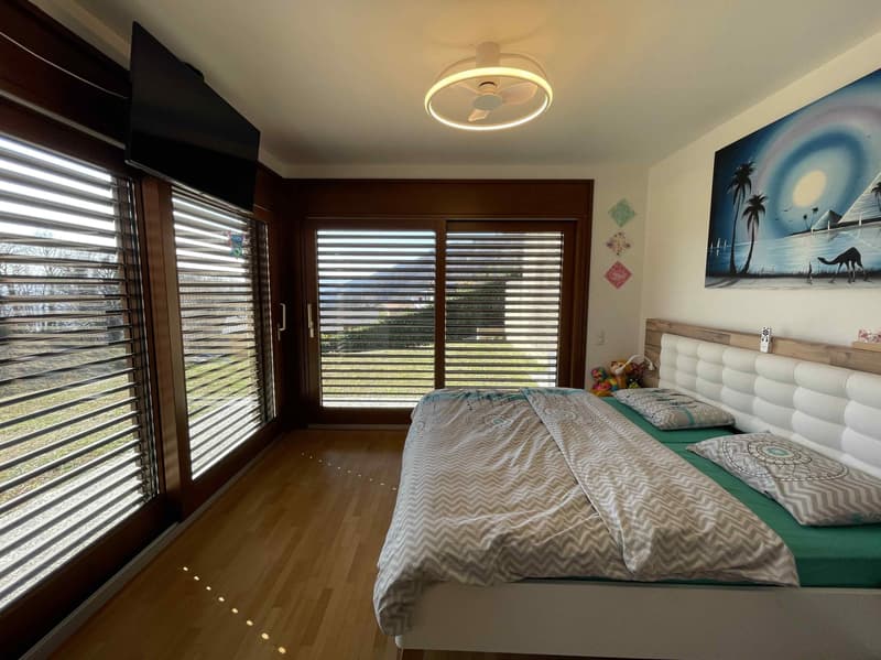 Beautiful and spacious detached house 5.5, surrounded by greenery (12)