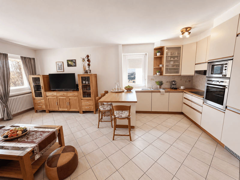 PANORAMIC 4.5 ROOMS FOR SALE IN MORBIO INFERIORE (2)
