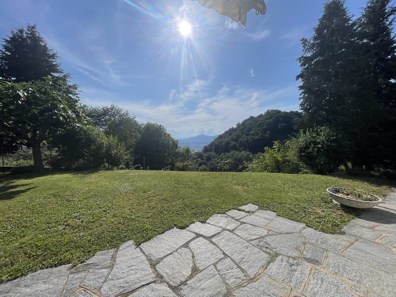 BELLA CASA PANORAMICA 5.5 CON DOPPIO POSTEGGIO (4)