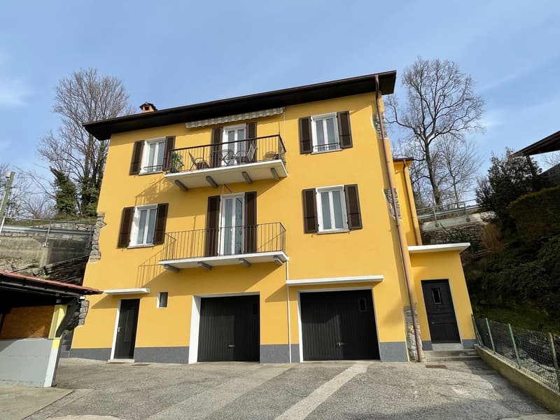 INTERESSANTE CASA 6.5 LOCALI CON GIARDINETTO (2)
