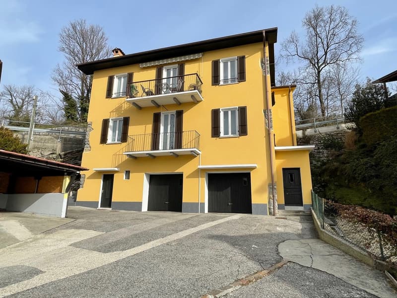INTERESSANTE CASA 6.5 LOCALI CON GIARDINETTO (1)