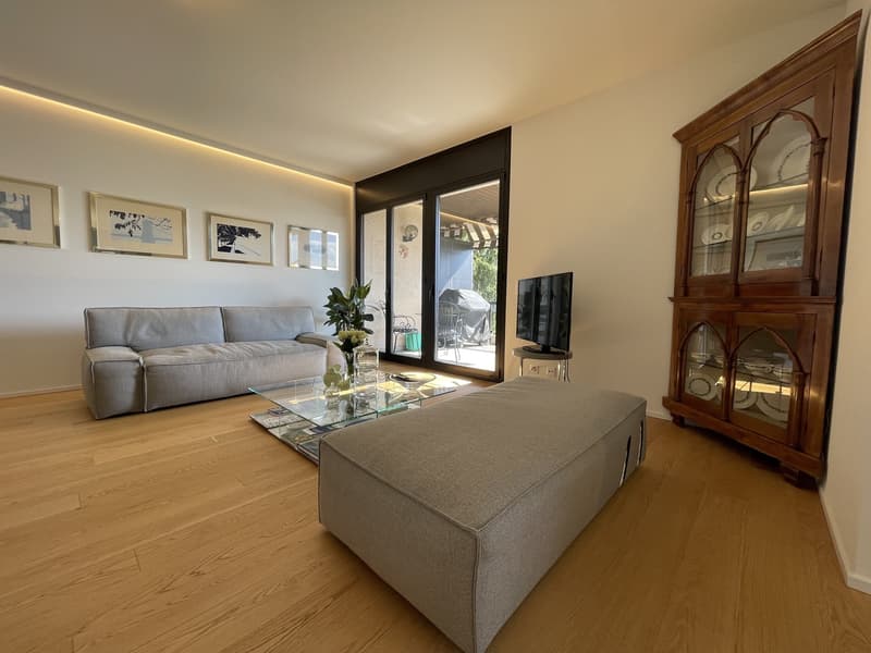 SPETTACOLARE DUPLEX 5.5 CON  MAGNIFICA VISTA LAGO (6)