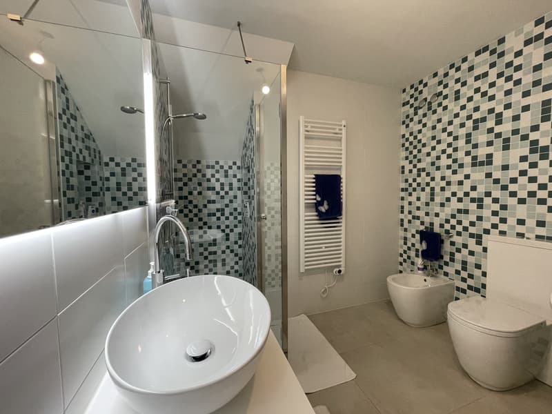 SPETTACOLARE DUPLEX 5.5 CON  MAGNIFICA VISTA LAGO (12)
