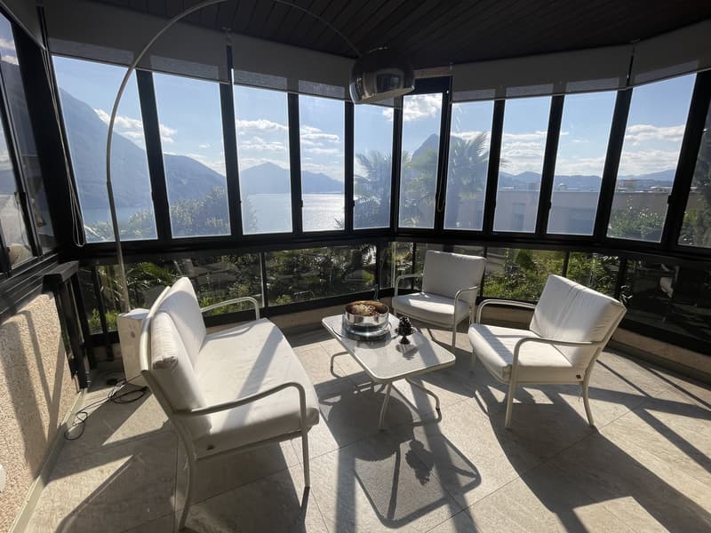 SPETTACOLARE DUPLEX 5.5 CON  MAGNIFICA VISTA LAGO (9)