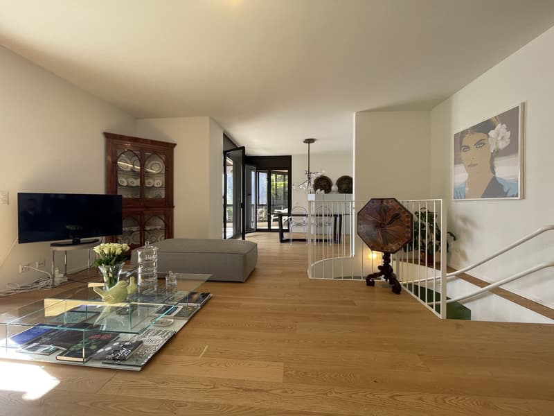 SPETTACOLARE DUPLEX 5.5 CON  MAGNIFICA VISTA LAGO (3)
