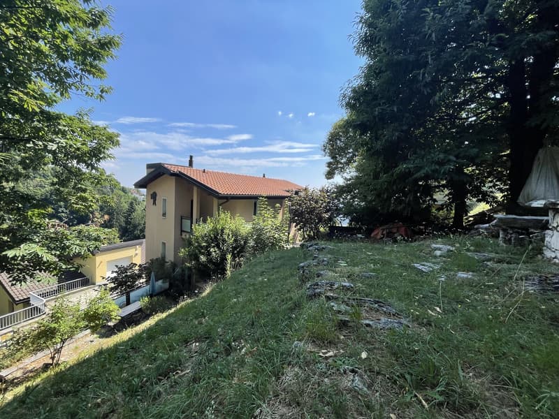 BELLA CASA UNIFAMILIARE IN POSIZIONE PANORAMICA (4)