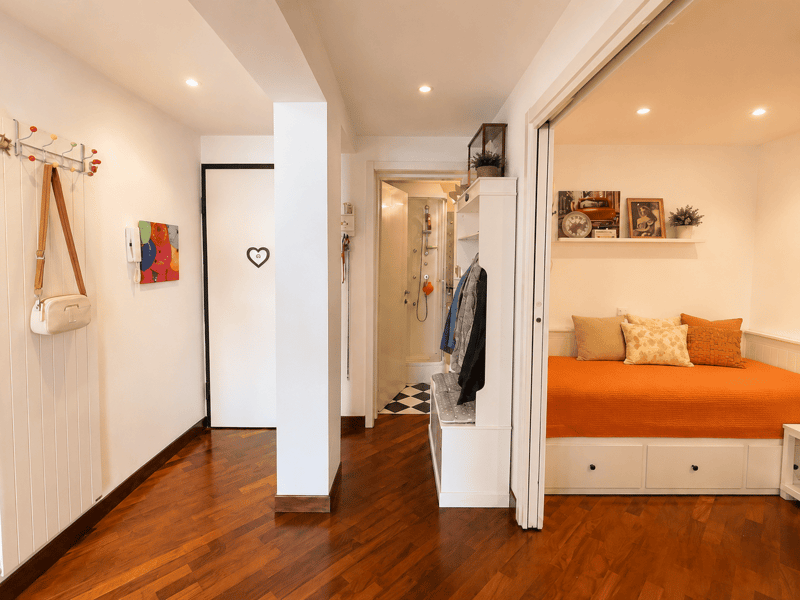 AMPIO APPARTAMENTO 2.5 CON VISTA LAGO E POSTEGGIO ESTERNO (8)