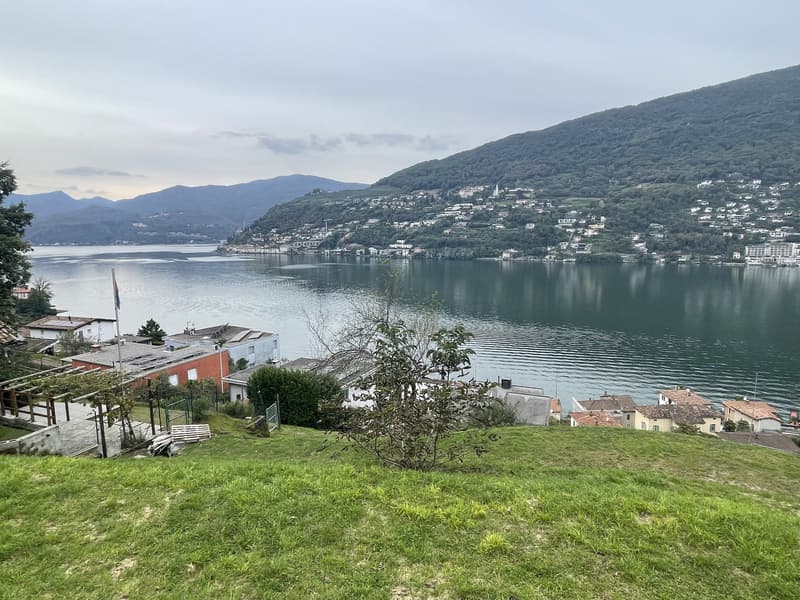 SPLENDIDO TERRENO EDIFICABILE CON MERAVIGLIOSA VISTA LAGO (6)