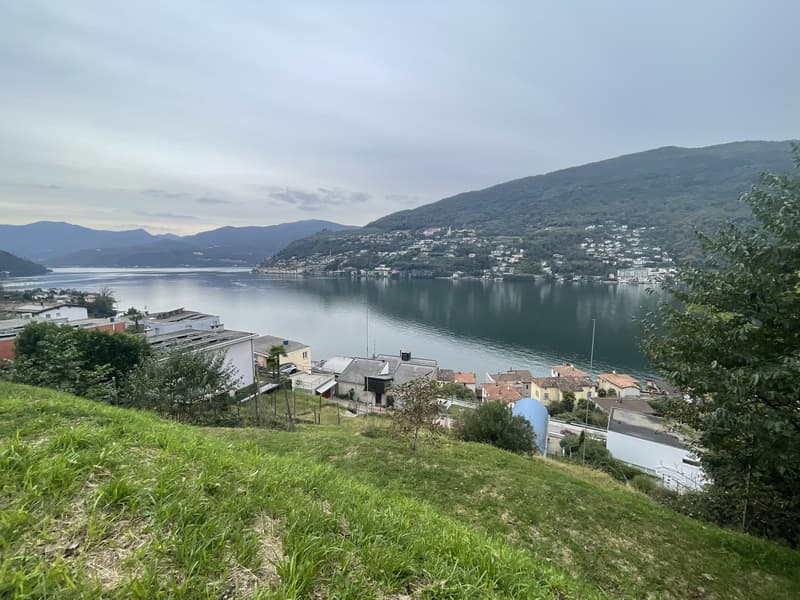 SPLENDIDO TERRENO EDIFICABILE CON MERAVIGLIOSA VISTA LAGO (4)