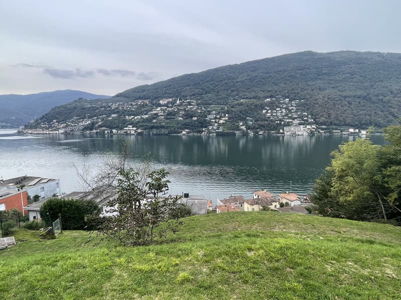 SPLENDIDO TERRENO EDIFICABILE CON MERAVIGLIOSA VISTA LAGO (1)