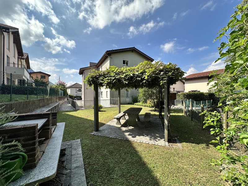 CURATO E MODERNO 3.5 A VILLA LUGANESE CON GRANDE TERRAZZA (11)