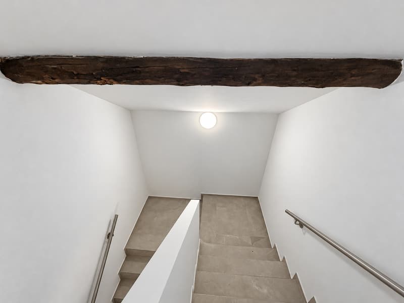 PALAZZINA A REDDITO COMPLETAMENTE RISTRUTTURATA A POLLEGIO (11)