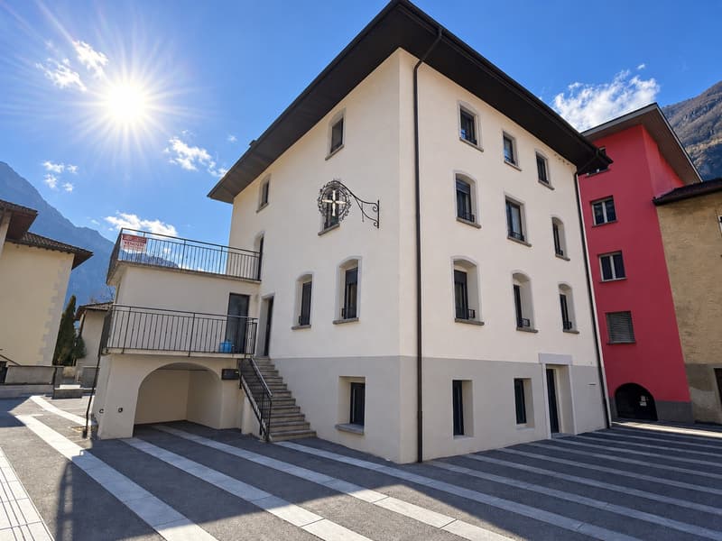 PALAZZINA A REDDITO COMPLETAMENTE RISTRUTTURATA A POLLEGIO (1)