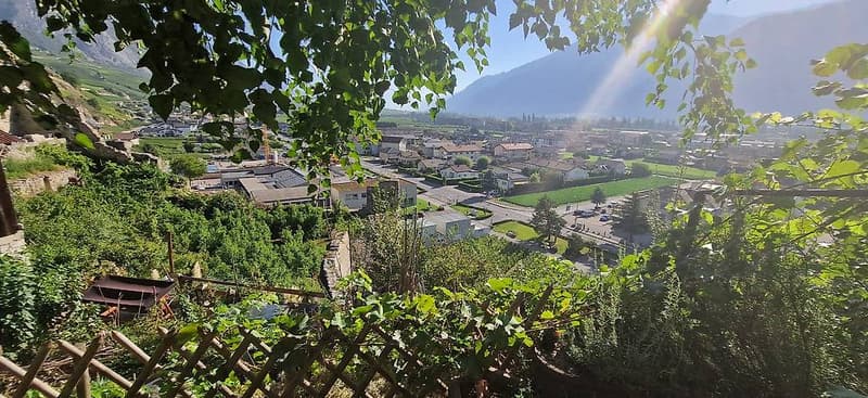 Dall'eccezionale nel cuore del borgo medievale di Saillon (5)