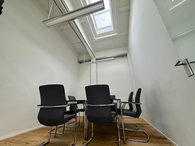 Loft Spazi Ufficio Arredati – 370m2 – Steinhausen (ZG) (10)