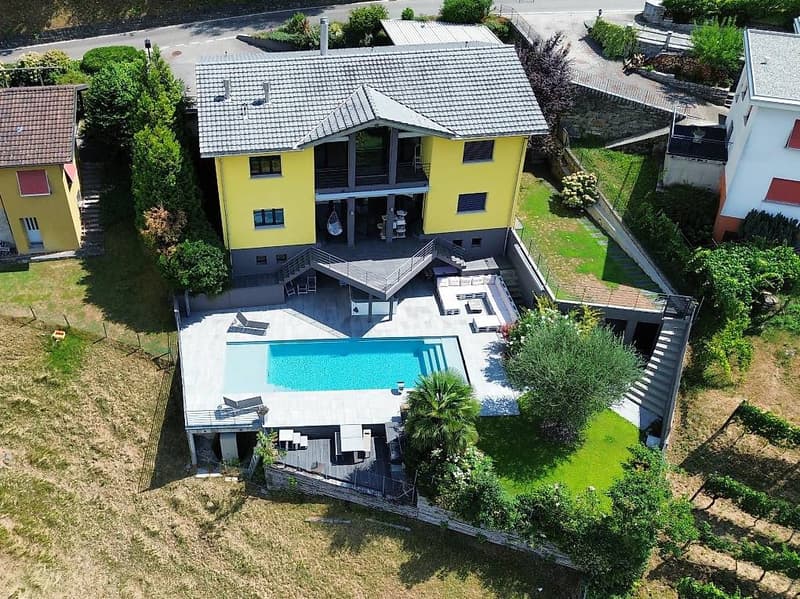 Camorino - Semi-detached house with stunning views and swimming pool (1)
