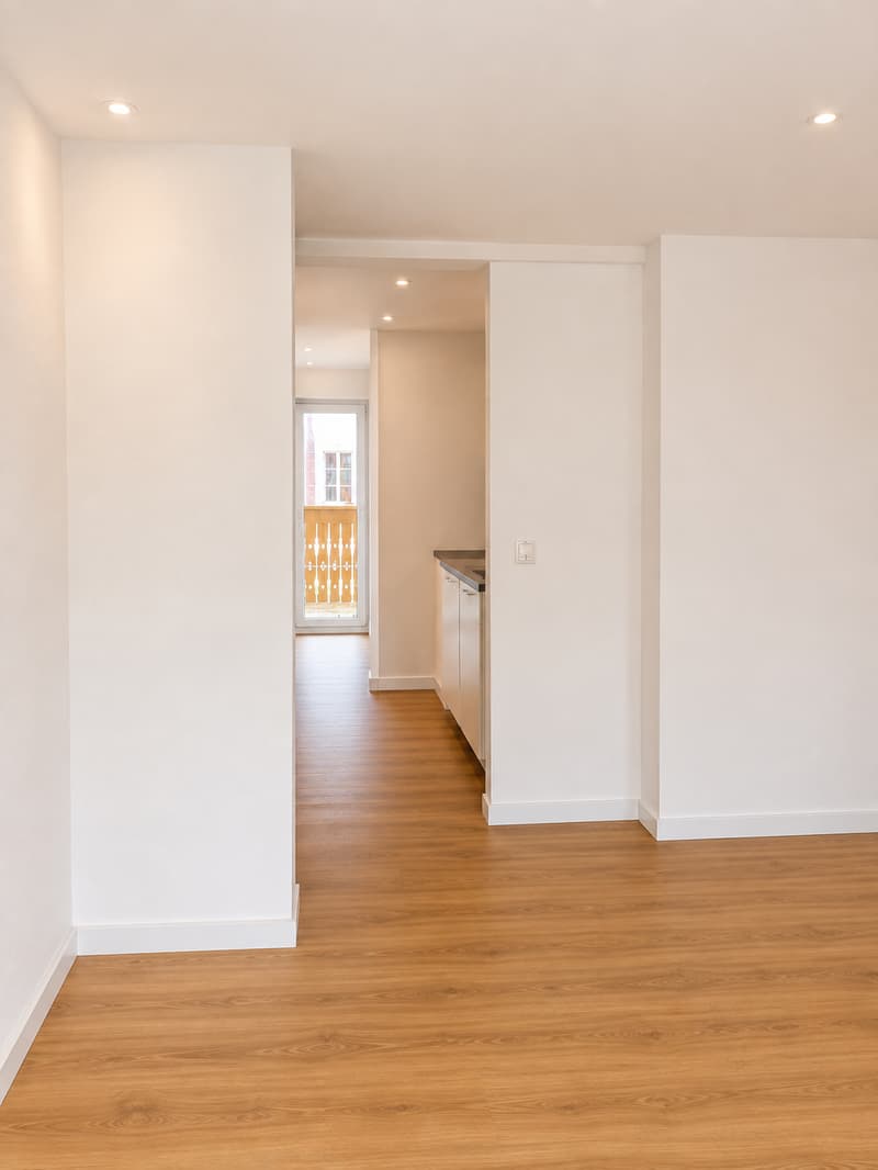 Stadt Solothurn Erstvermietung nach Kernsanierung – 2.5-Zimmer-Wohnung mit Balkon (1)
