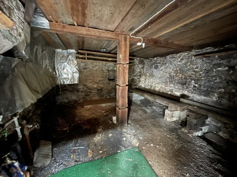 Historic and Rustic Semi-Detached House - Connoisseur's Object (12)