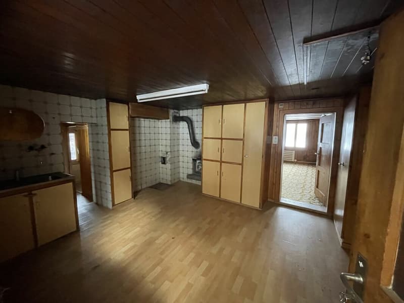 Historic and Rustic Semi-Detached House - Connoisseur's Object (11)