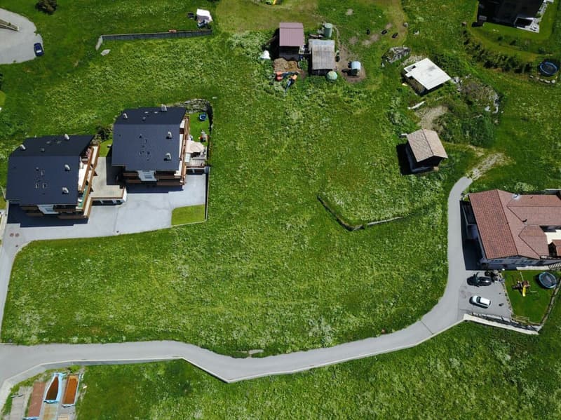 Terreno edificabile completamente urbanizzato in posizione soleggiata con vista mozzafiato (2)