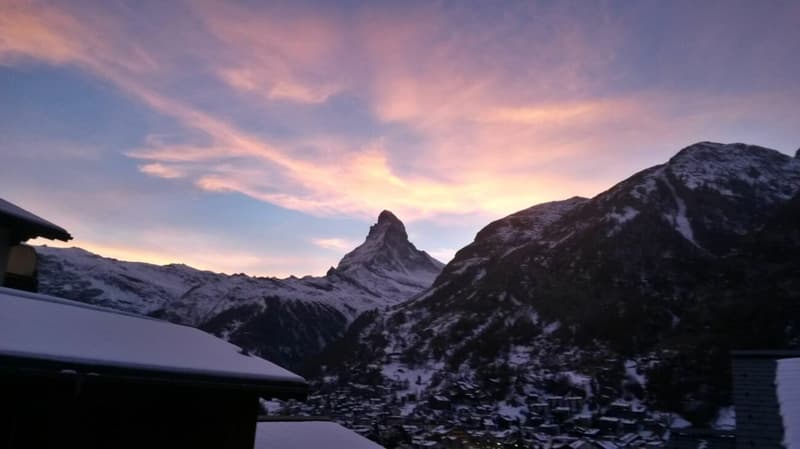 Charming Pearl 2.5 Room Second Home in Zermatt with Unobstructed View of the Matterhorn (16)