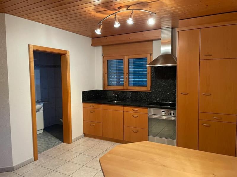 Charmante 1.5-Zimmer Wohnung in Gamsen zu vermieten (1)