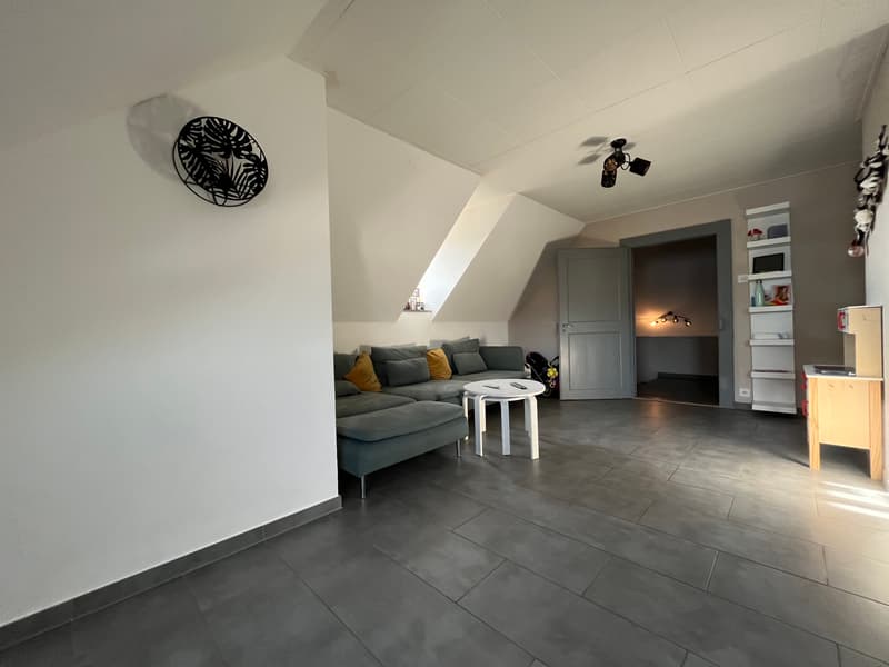 VERY NICE DUPLEX WITH LARGE PRIVATE GARDEN (6)