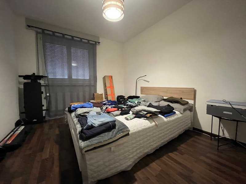 Completely renovated, bright, well-located (8)