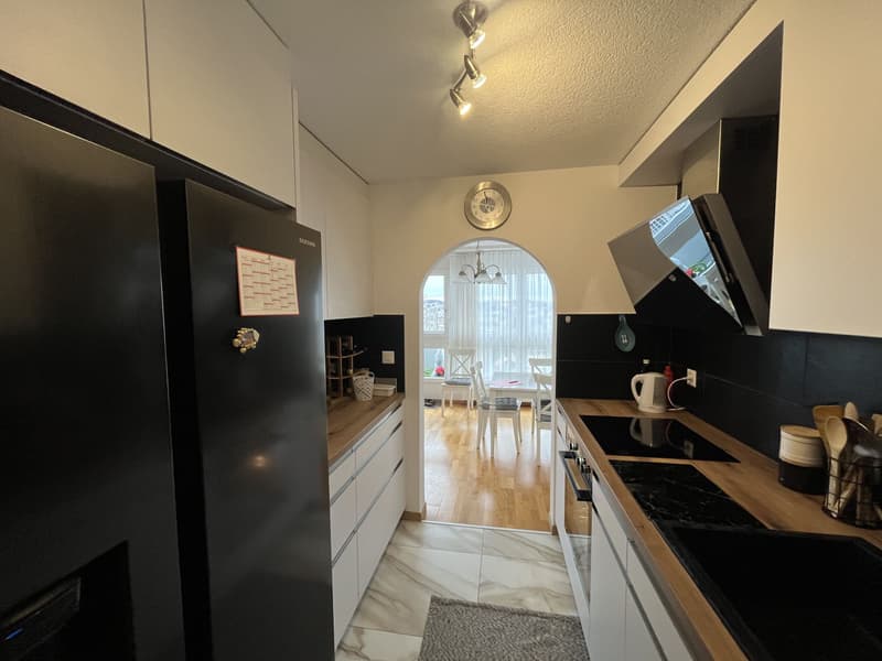 WITH A MAGNIFICENT PANORAMIC VIEW (12)