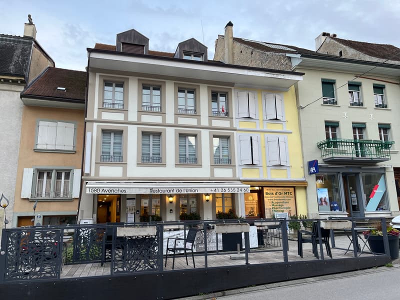 AVEC UNE GRANDE TERRASSE, TRES BIEN SITUE (11)