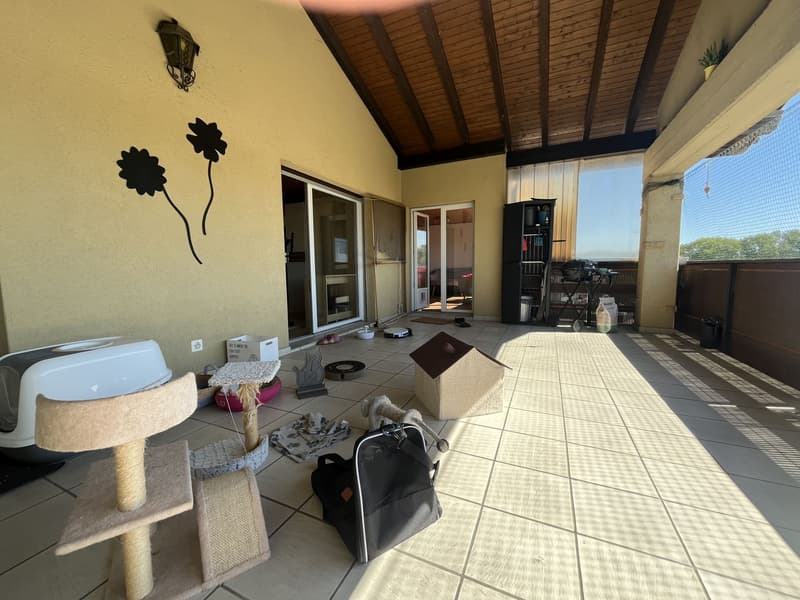 Mansarda con grande terrazza coperta (2)