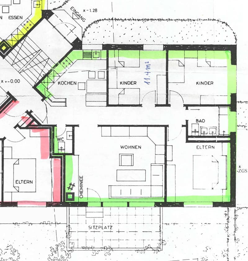 Well-cut apartment with chimney (13)