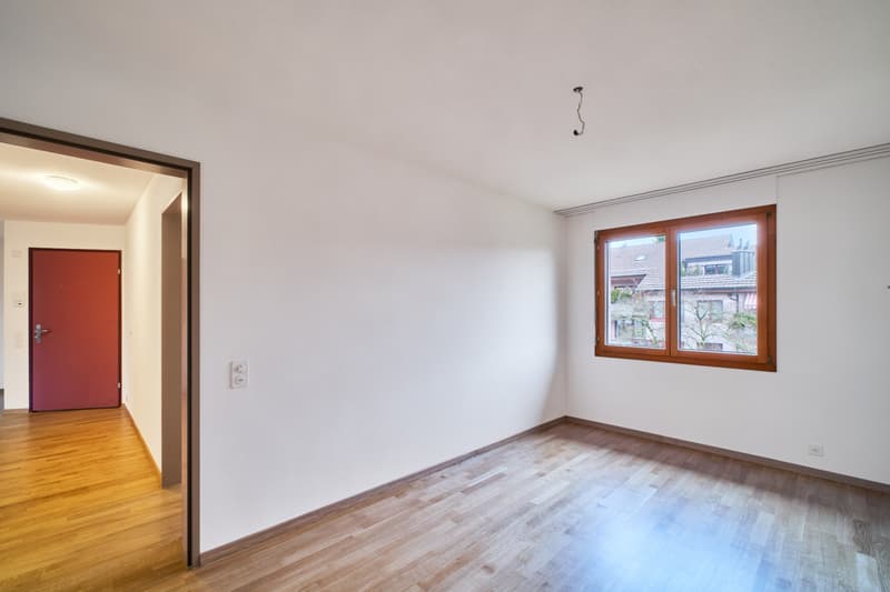 Sonnige 3.5-Zimmerwohnung auf der Forch (5)