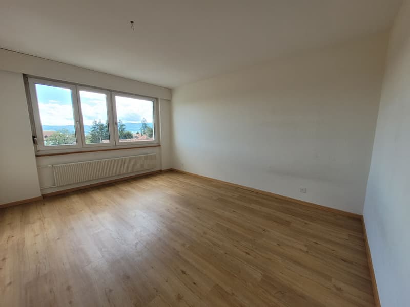 6-room apartment / Looking for a temporary solution? Limited until spring 2027 (2)